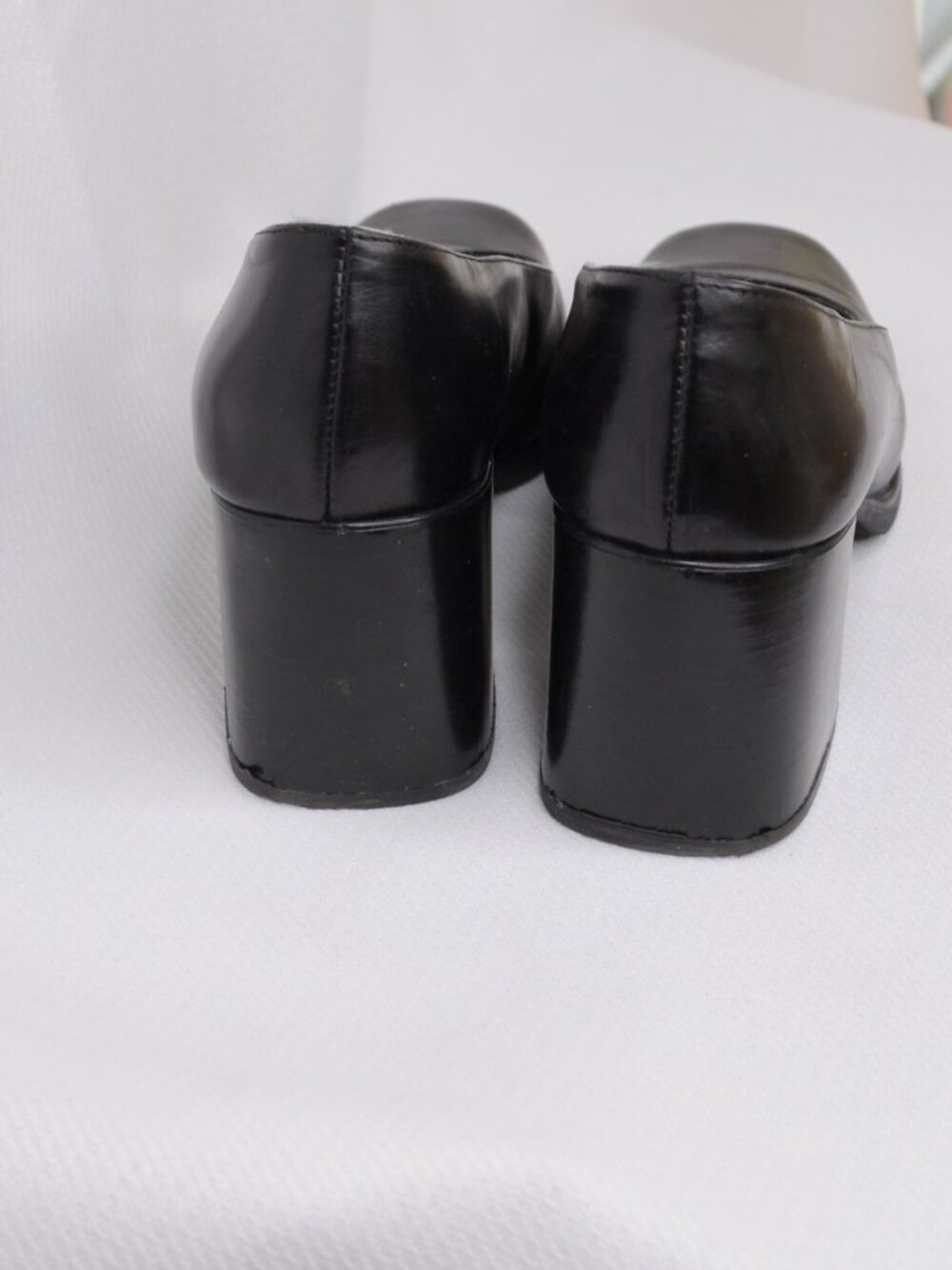 Vintage 90s Aldo Black Leather Chunky Heels Sz 8 - Picture 3 of 7